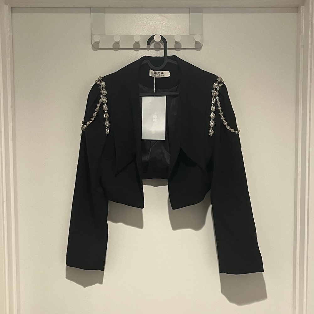 Stylish Black Embellished Shoulder Jacket